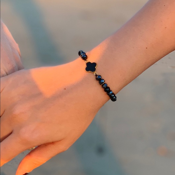 🎈SOLD🎈18k gold bracelet - Picture 2 of 3